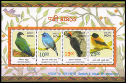 India 2016 Series 1: Near Threatened Birds Miniature Sheet MS MNH As Per Scan - Pfauen