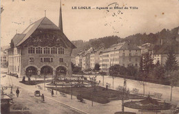 CPA - SUISSE - LE LOCLE - Square Et Hôtel De Ville - Animée - Photo Robert - Le Locle