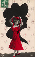 CPA Silhouette - Portrait De Profil En Silhouette Et Femme En Robe Rouge En Premier Plan - Silueta