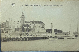 Blankenberge De Ingang Van De Haven Met De Vuurtoren - Blankenberge