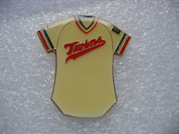 Pin's Du Maillot De L'équipe De Baseball TWINS - Béisbol