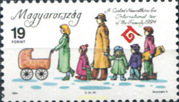 325519 MNH HUNGRIA 1994 AÑO DE LA FAMILIA - Oblitérés