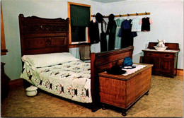 Pennsylvania Lancaster The Amish Homested The Amish Bedroom - Lancaster