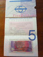 AUSTRALIA  5 FIVE DOLLARS DE LUX  FOLDER 1995 LOW NUMBERED UNCIRCOLATED $ NOTE PREFIX AA - 1992-2001 (Polymer)