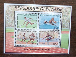 GABON Tennis, Yvert  BF N° 56 ** MNH  Jeux Olympiques SEOUL 1988 (tennis, Natation, Haies, Relais) - Ete 1988: Séoul