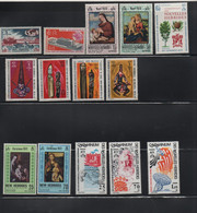 LOT 84 - NOUVELLES HEBRIDES LOT DE TIMBRES NEUFS  - Cote 24,60 € - Lots & Serien