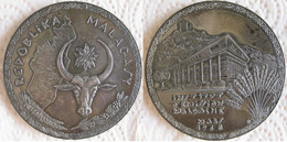 Madagascar Médaille Argent Massif Institut Émission Malgache 1968 Banque Centrale De Madagascar - Professionnels / De Société