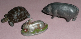 Lot De 3 Figurines En Métal Aluminium Et Plomb, Tortue Truie Lapin Cochon - Tortues