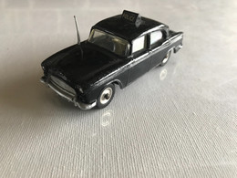 DINKY TOYS - Humber Hawk Police - Dinky