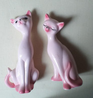 Couple De  Chats En Porcelaine De Couleur Rose, Hauteur 21 Cm - Gatos