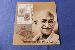 India 2013 Michel Block 118 Gandhi MNH - Blocs-feuillets