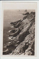 PLOGOFF - FINISTERE - POINTE DU RAZ - L'EPERON ET LE PHARE DE LA VIEILLE - Plogoff