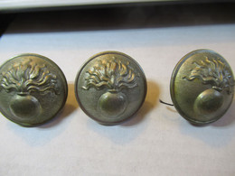 4 Mini-Boutons/ Militaria/ Pour Uniforme/ Laiton Doré / Origine & époque à Déterminer/ Début XXéme ?      BOUT132 - Knöpfe