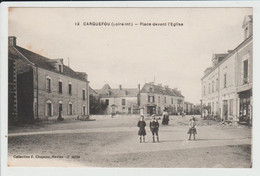 CARQUEFOU - LOIRE ATLANTIQUE - PLACE DEVANT L'EGLISE - Carquefou