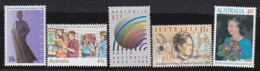 Australia    .    SG   .   5 Stamps      .   **       .    MNH - Ongebruikt