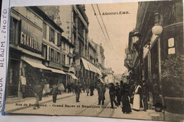 Cpa ANGOULEME Rue De Périgueux Grand Bazar Et Nouvelles Galeries (enseignes Au Déballage Chapellerie Moderne) - Angouleme