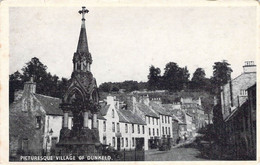 CPA Royaume Uni - Ecosse - Perthshire - Picturesque Village Of Dunkeld - Davidson's Silver Tone Series - Rue - Monument - Perthshire