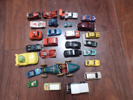 LOT DE 27  VOITURES - BRUMM MAJORETTE LESNEY  MAISTO  DISNEY  PAYA ETC - Autres & Non Classés