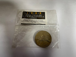 (4 M 38) Australian $ 5.00 Commemorative Coin (still In Commonwealth Bank Presentation) 1988 Parliament House Open - 5 Dollars