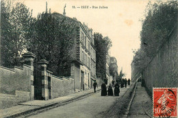 Issy Les Moulineaux * La Rue Julien * Villageois - Issy Les Moulineaux