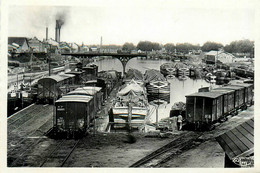 Roanne * Le Port * Train Wagons * Ligne Chemin De Fer - Roanne