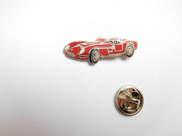 Superbe Pin's En EGF , Auto Ferrari - Ferrari