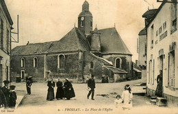 Frossay * La Place De L'église Du Village * Au Bon Vin Chez BOUCARD * Villageois - Frossay