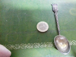 D1/ PETITE CUILLERE METAL ARGENTE CHATELLERAULT - Spoons