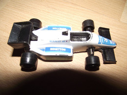 MAJORETTE - LOT DE 2 FORMULE 1 - N° 202 ET 215 - RENAULT ELF BENETTON - RACING TEAM - Autres & Non Classés