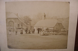 1870's Grande Photo Famille Ferme Commerce Bois Périgord (à Situer) Animée Tirage PAPIER ALBUMINÉ Sur Support CARTON - Ancianas (antes De 1900)