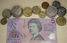 LaZooRo: Australia 11,35 $ Dollars + 11,65 $ Damaged LOT - Sin Clasificación