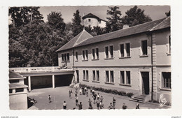 Au Plus Rapide Saint Jean De Bournay La Cour De L'école De Garçons - Saint-Jean-de-Bournay