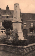 Poelcapelle - Standbeeld Der Gesneuvelde Soldaten - Langemark-Poelkapelle