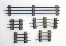 LOT De 5 RAIL DROIT & COURBE, ECH:O/0, L:9,16,32cm MINIATURE TRAIN CHEMIN DE FER - MODELISME FERROVIAIRE (1712.165) - Track