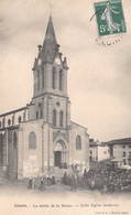 LOUDES (Haute-Loire) - La Sortie De La Messe - Belle Eglise Moderne - Précurseur Voyagé - Tirage N&B - Loudes