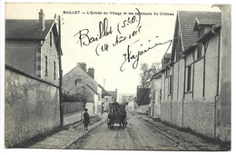 BAILLET - L'entrée Du Village Et Les Communs Du Chateau - Baillet-en-France