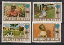 BURUNDI - 1979 - N°Mi. 1497 à 1500 - Année De L'enfant - Neuf Luxe ** / MNH / Postfrisch - Unused Stamps