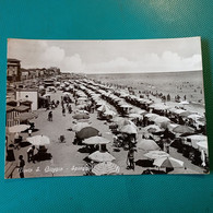 Cartolina Porto S. Giorgio - Spiaggia. Viaggiata 1966 - Fermo