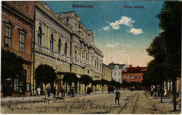 T2/T3 Békéscsaba, Városi Színház, Utca, Villamossín, üzletek, Nyomda. Vasúti Levelezőlapárusítás 17. 1918. (fa) - Unclassified