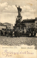 T2/T3 1904 Arad, A 13 Vértanú Szobra, üzletek / Martyrs' Monument, Shops (fl) - Ohne Zuordnung