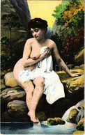 ** T2/T3 Meztelen Erotikus Hölgy A Folyóparton / Erotic Nude Lady By The River - Ohne Zuordnung