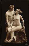 ** T2/T3 Lebender Marmor / Meztelen Erotikus Pár Szoborként Beállítva / Erotic Nude Couple Set Up As A Sculpture (fl) - Ohne Zuordnung