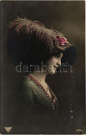 * T2/T3 1912 Hölgy Divatos Kalapban / Lady In Fashion Hat (EK) - Unclassified