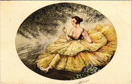 ** T1 Finoman Erotikus Hölgy / Italian Art Postcard, Lady In Yellow Dress. Paris-Gravures No. 1105 S: A. Solanges - Sin Clasificación
