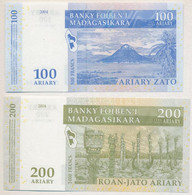 Madagaszkár 2004. 100A / 500Fr + 200A / 1000Fr T:I Madagascar 2004. 100 Ariary / 500 Francs + 200 Ariary / 1000 Francs C - Unclassified