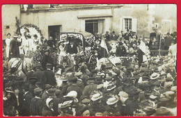 37 - NEUVY-LE-ROI +++ Cavalcade +++ Carte Photo +++ Très Belle Animation +++ Rare +++ - Neuvy-le-Roi