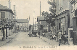 CPA 64 Pyrénées-Atlantiques > Le Boucau La Barrière Du Chemin De Fer Bouheben - Boucau