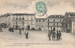 Parthenay * Place * Entrée De La Ville En Arrivant De La Gare * Restaurant De L'avenue De La Gare BOUSSION - Parthenay