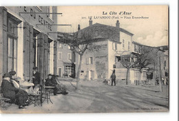 CPA 83 Le Lavandou Place Ernest Reyer Café Du Centre - Le Lavandou