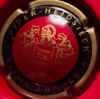 CAPSULE DE CHAMPAGNE PIPER-HEIDSIECK N° 104a - Piper Heidsieck